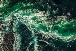 Crystal Clear Waves Wallpaper image 5